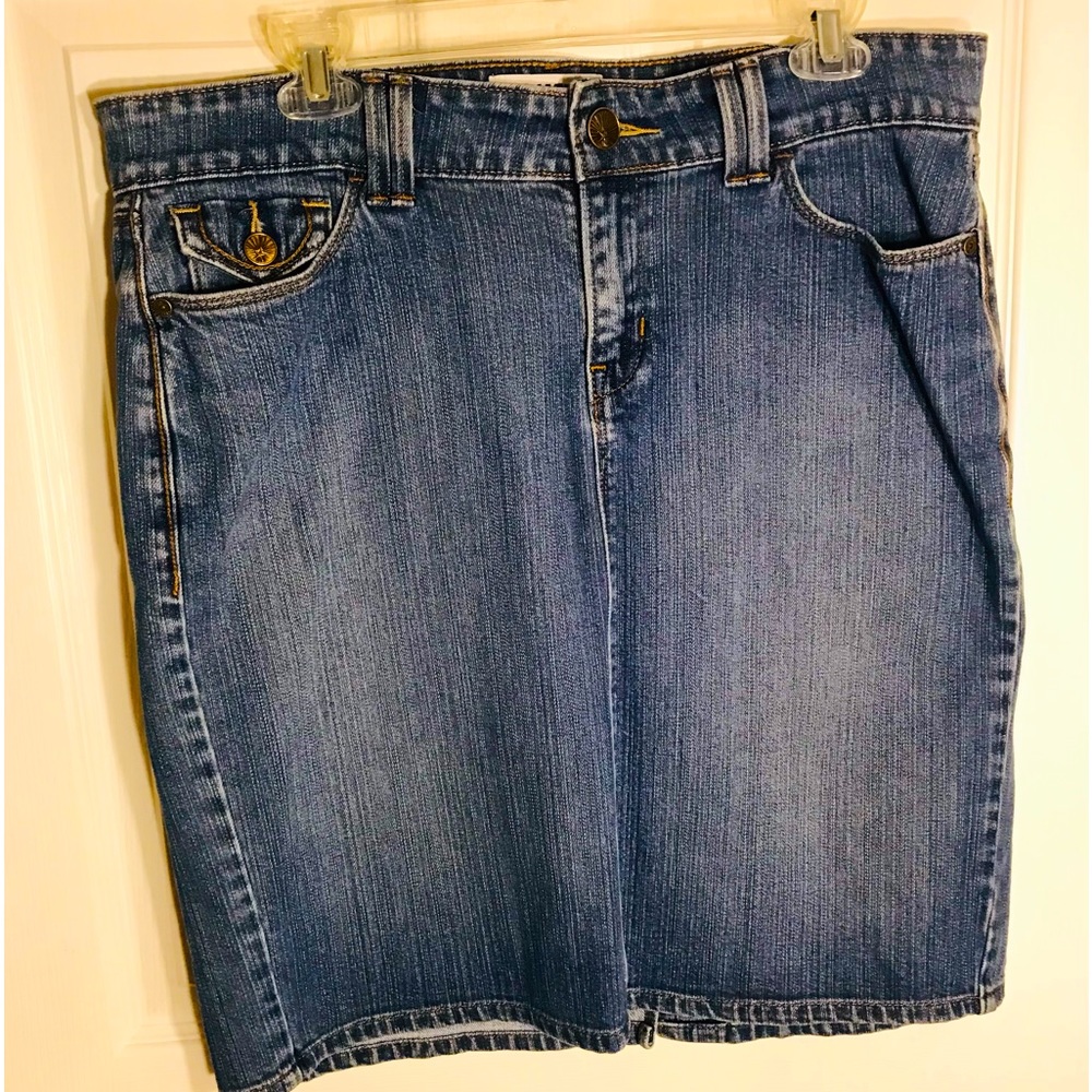 Levi’s Denim skirt